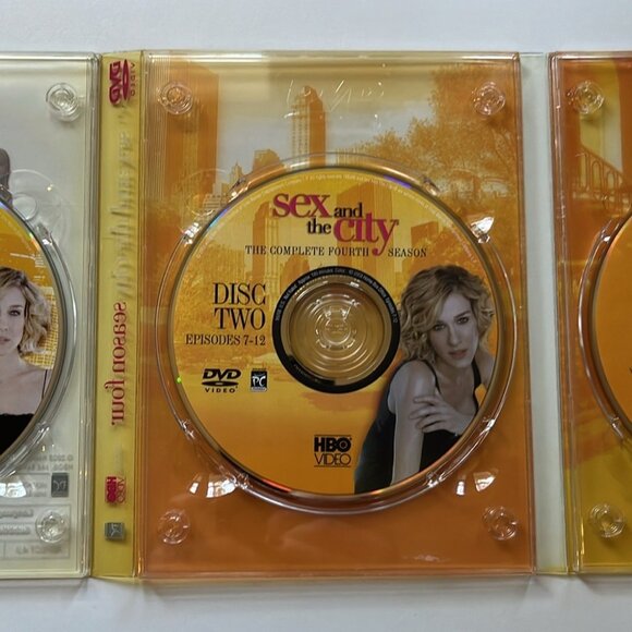 ๐๐ Sex and the City: The Complete Fourth Season DVD Set | HBO Series - Picture 5 of 11